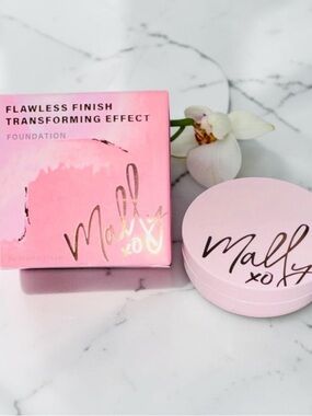 Mally Beauty Flawless Finish Foundation - Soft Pink